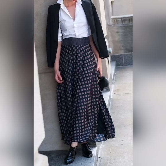 Banana Republic Foulard Maxi Skirt-Size 0-Navy/Orange Circle Print‎ - Picture 3 of 8